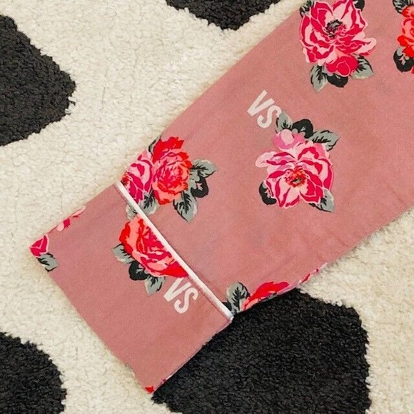 LOT Victoria's Secret Size Small Pajama PJ Button Down Henley Floral Tops Shirts - Picture 7 of 16